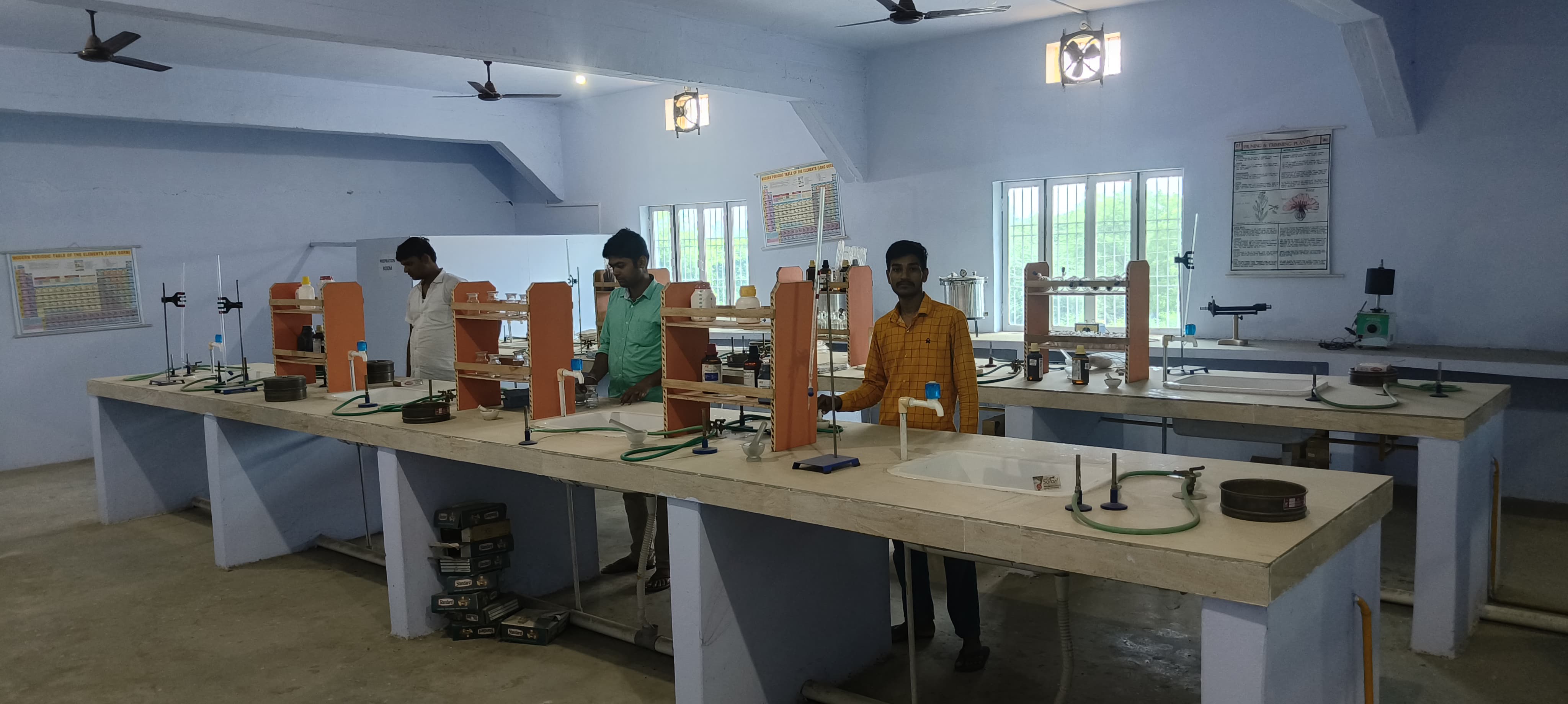 HIRA SINGH YADAV COLLEGE OF PHARMACY,GORARI, VIKRAMPUR SAIDPUR GHAZIPUR